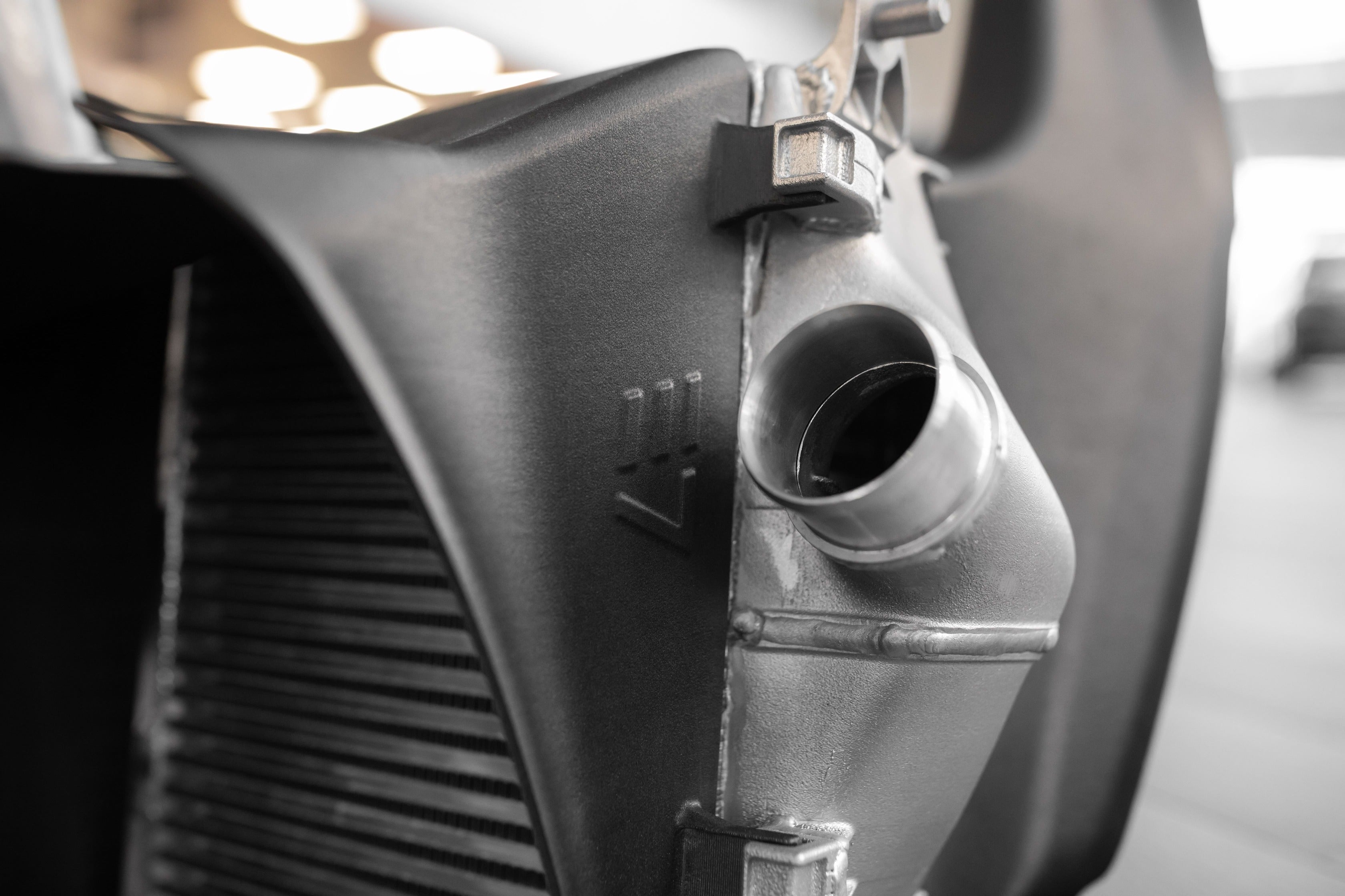 Audi RS Q8 Intercooler Kit with Air Ducts