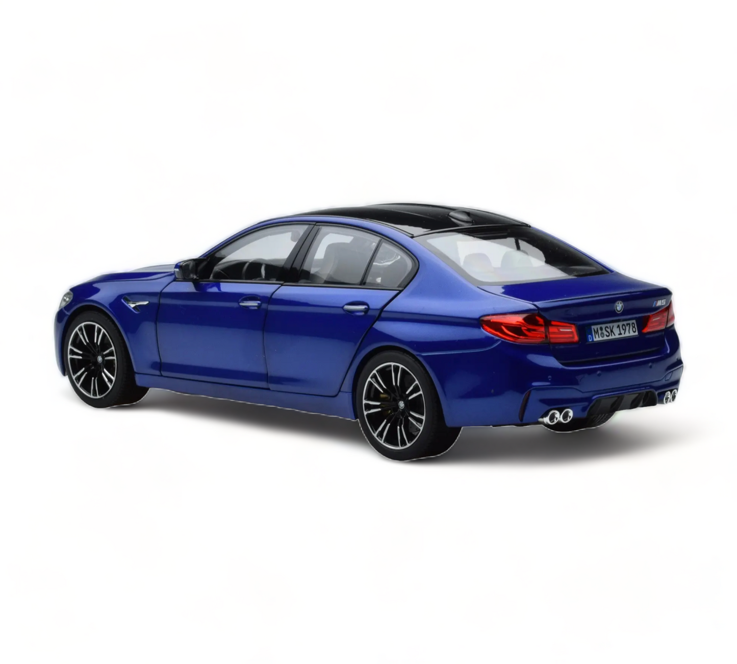 BMW M5 F90 Scale Model 1/18 Marina Bay Blue Pre-LCI